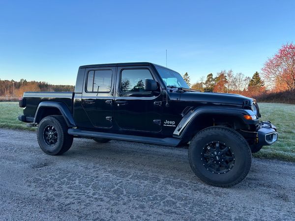 Jeep Gladiator –  Nysservade Öhlins-stötdämpare!